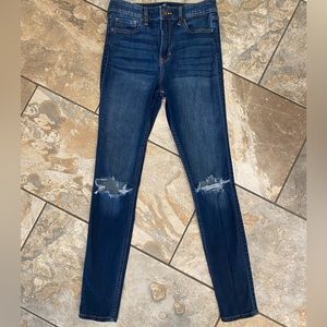 Hollister High-Rise Super Skinny Jean